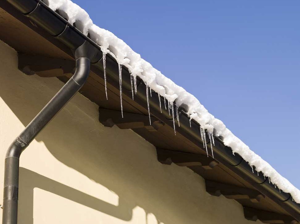 ice dam on roof