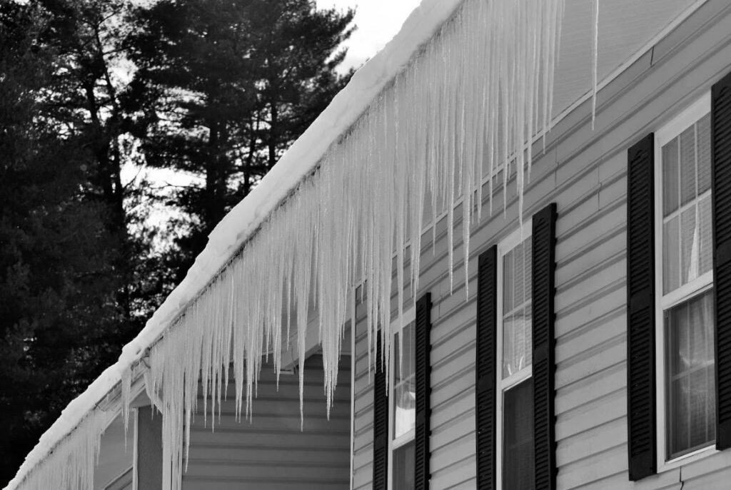 ice dams on roof
